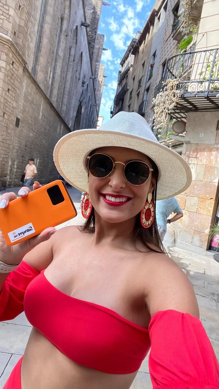 Viajero con Siempre WiFi en Barcelona, España